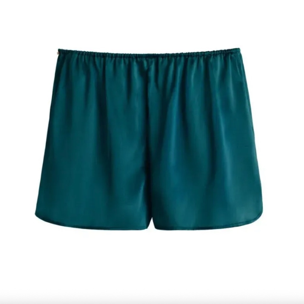 NWT Cuyana Washable Charmeuse Shorts